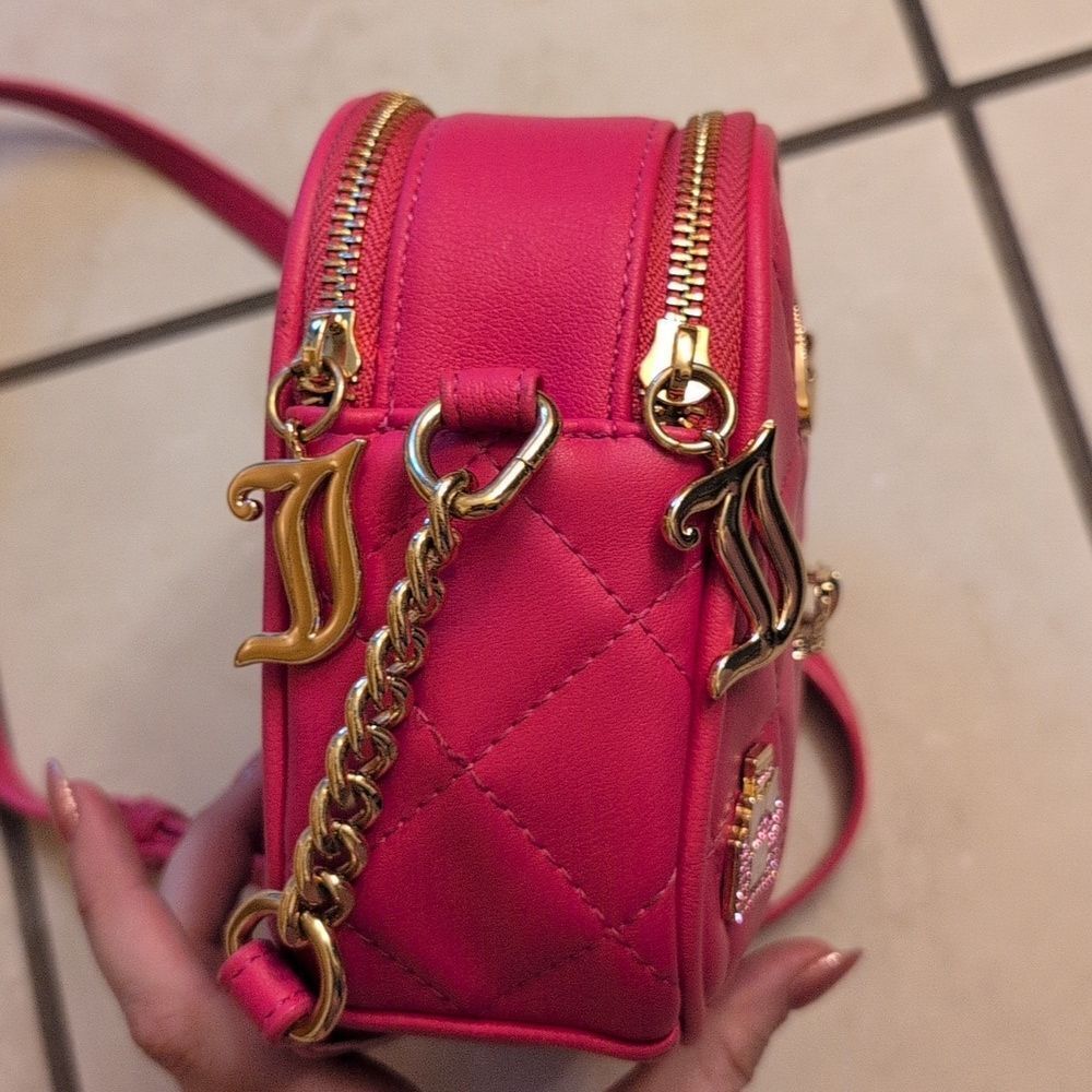 Juicy Couture "Girl Only" Quilted Hot Pink Crossbody With Cute Charms - Picture 3 of 14